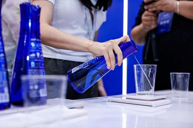 蓝月亮以科技本色驱动洗涤行业新消费势能p